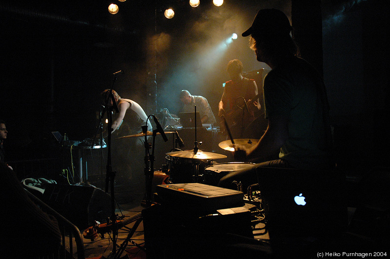 Wibutee (band) - Jazzland Sessions @ Blå, Oslo 2004-12-03 - dsc_3708.jpg - Photo: Heiko Purnhagen 2004