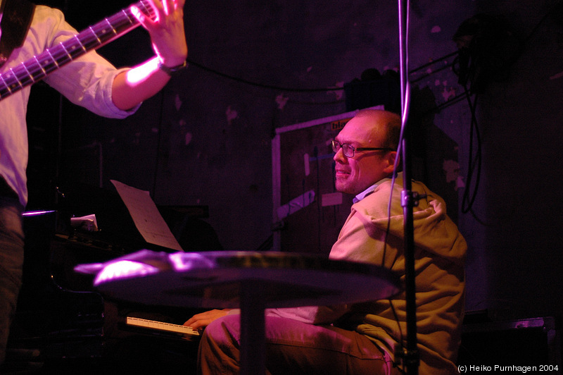 Torun Eriksen (band) - Jazzland Sessions @ Blå, Oslo 2004-12-04 - dsc_3867.jpg - Photo: Heiko Purnhagen 2004
