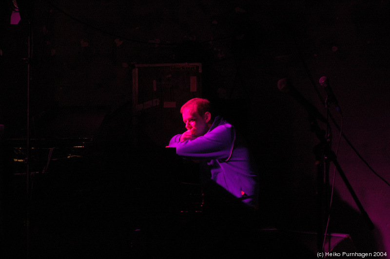 Eivind Aarset (band) - Jazzland Sessions @ Blå, Oslo 2004-12-04 - dsc_3974.jpg - Photo: Heiko Purnhagen 2004