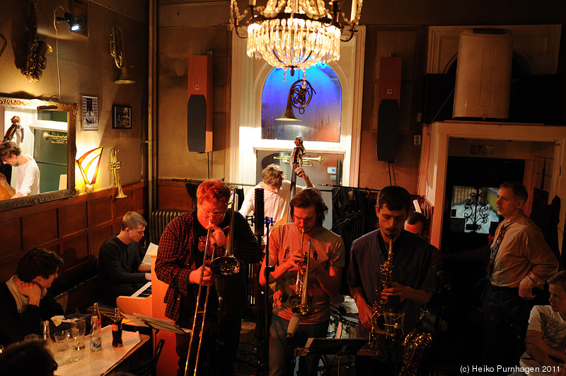 Je Suis @ Glenn Miller Café, Stockholm 2011-01-06/07 - dsc_9298.jpg - Photo: Heiko Purnhagen 2011