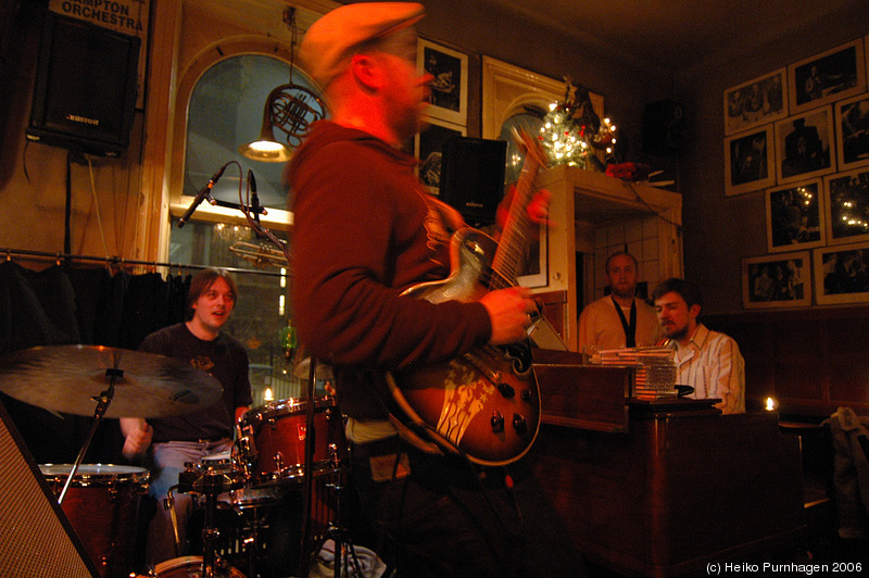 Jupiter Trio @ Glenn Miller Café, Stockholm 2006-02-09 - dsc_6049.jpg - Photo: Heiko Purnhagen 2006