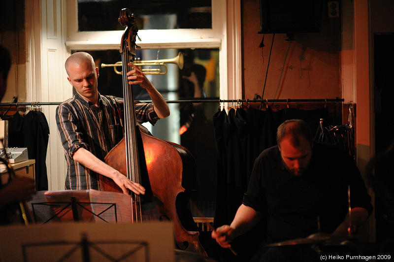 Magnus Dölerud Quartet feat. Mads la Cour @ Glenn Miller Café, Stockholm 2009-05-14 - dsc_3105.jpg - Photo: Heiko Purnhagen 2009
