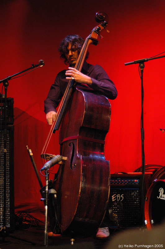 Lina Nyberg Pling + Platypus Ensemble @ Fasching, Stockholm 2005-09-10 - dsc_7520.jpg - Photo: Heiko Purnhagen 2005