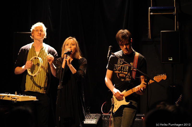Almost a band + Pombo @ Teaterstudio Lederman, Stockholm 2012-03-16 - dsc_4257.jpg - Photo: Heiko Purnhagen 2012