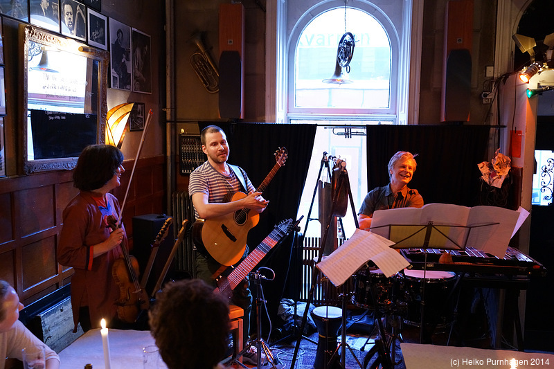 WE @ Glenn Miller Café, Stockholm 2014-05-26 - dsc05860.jpg - Photo: Heiko Purnhagen 2014