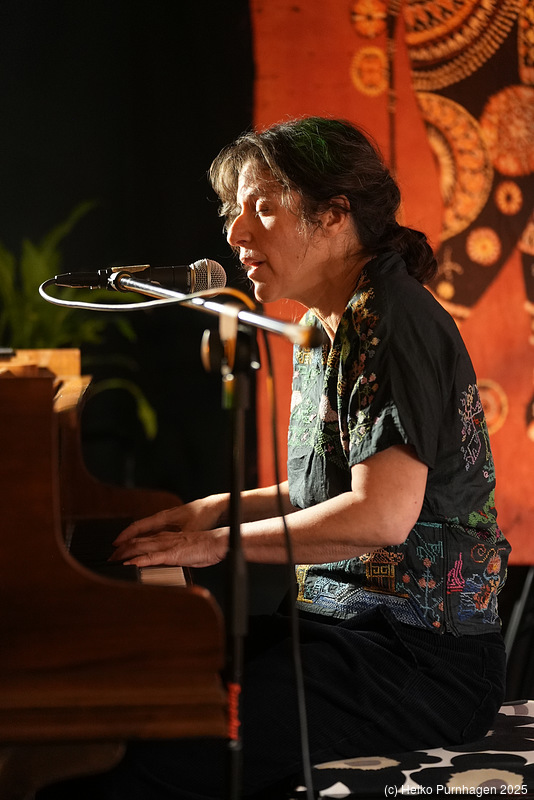 Sara Möller Trio @ Sångbolaget, Stockholm 2025-11-14 - dscu2713.jpg - Photo: Heiko Purnhagen 2025