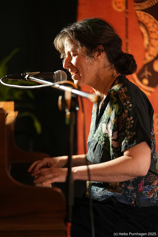 Sara Möller Trio @ Sångbolaget, Stockholm 2025-11-14 - dscu2722.jpg - Photo: Heiko Purnhagen 2025